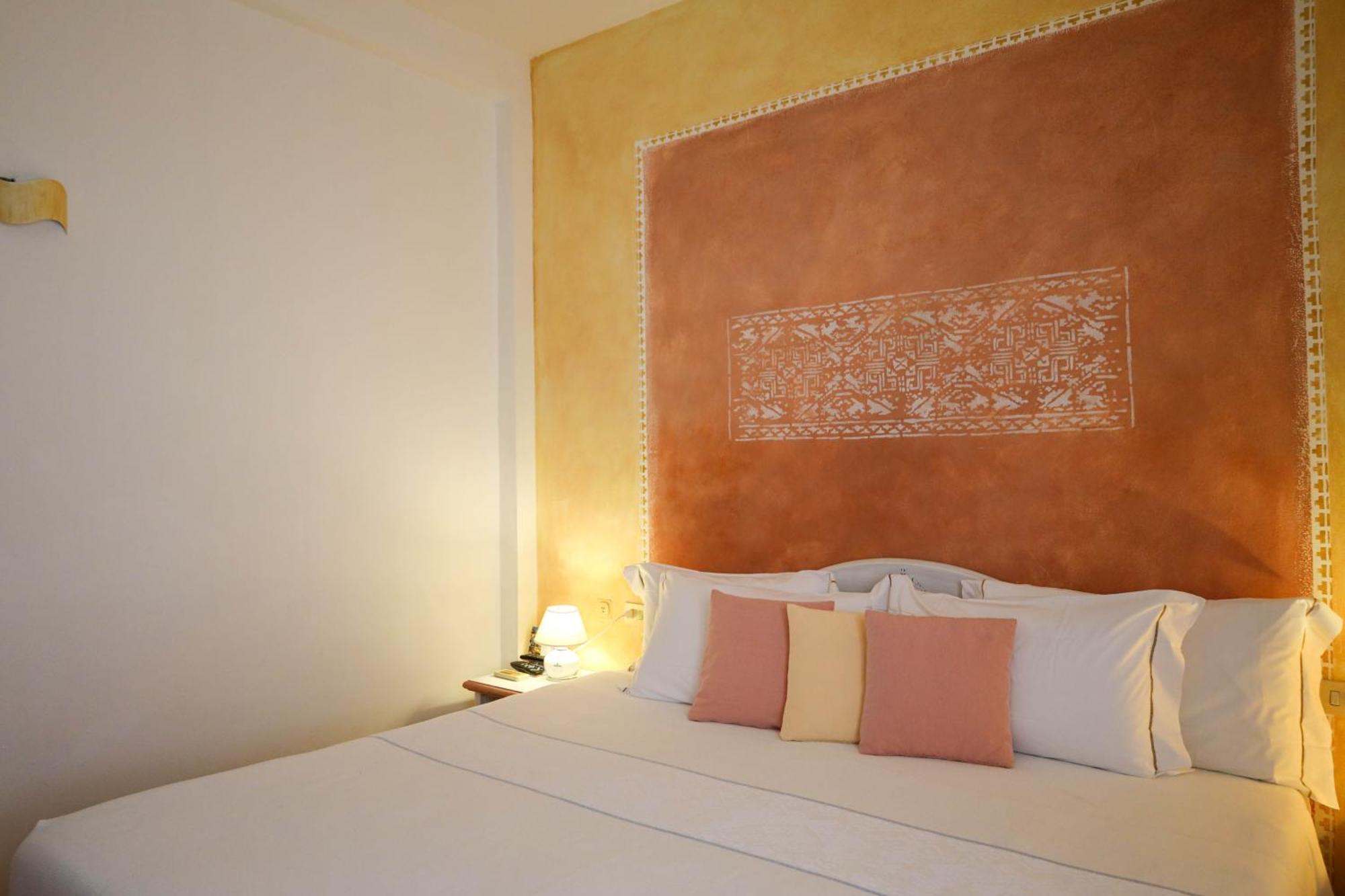 Boutique Hotel Sant'Andrea & Relais 산판탈레오 외부 사진