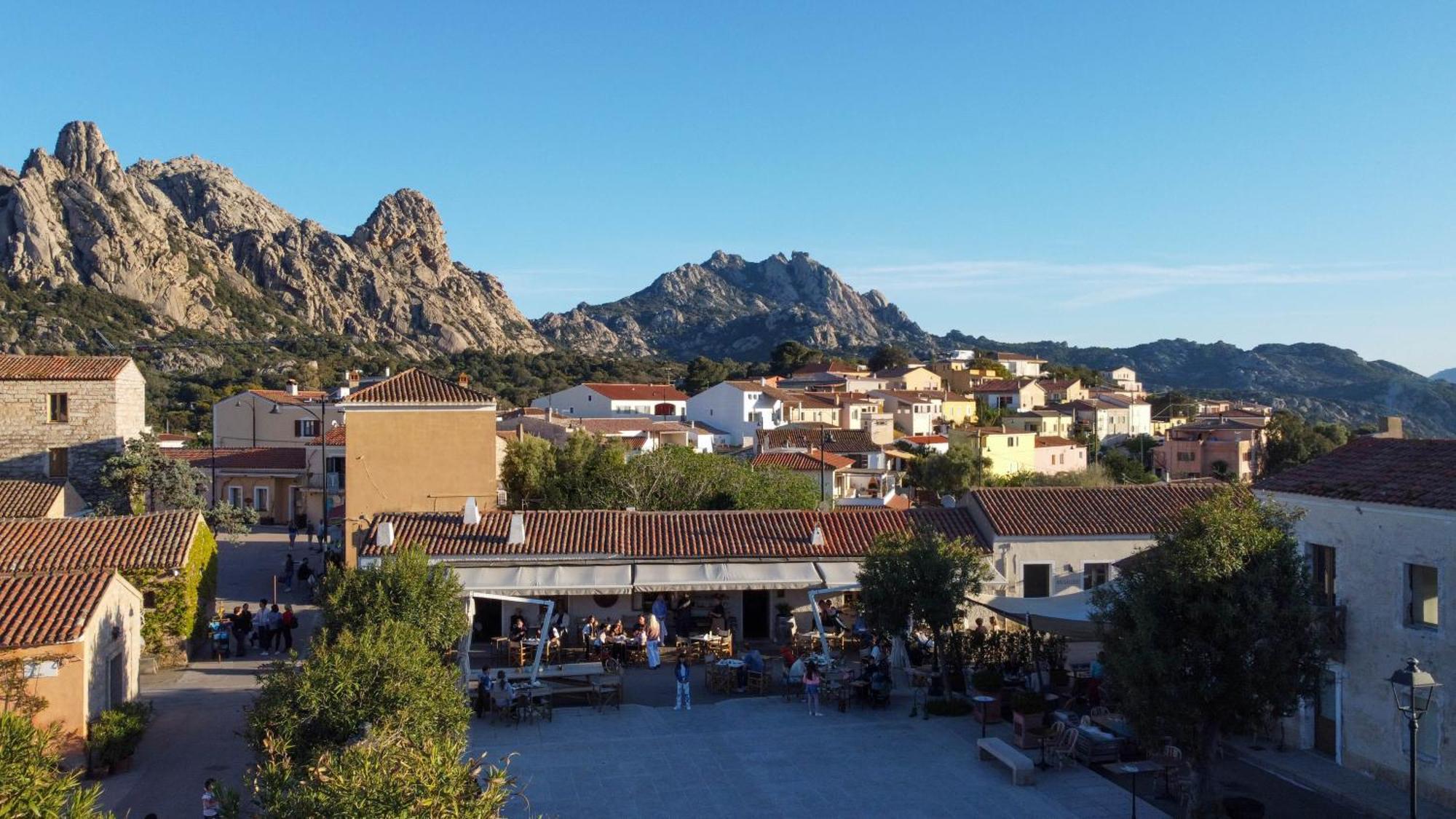 Boutique Hotel Sant'Andrea & Relais 산판탈레오 외부 사진