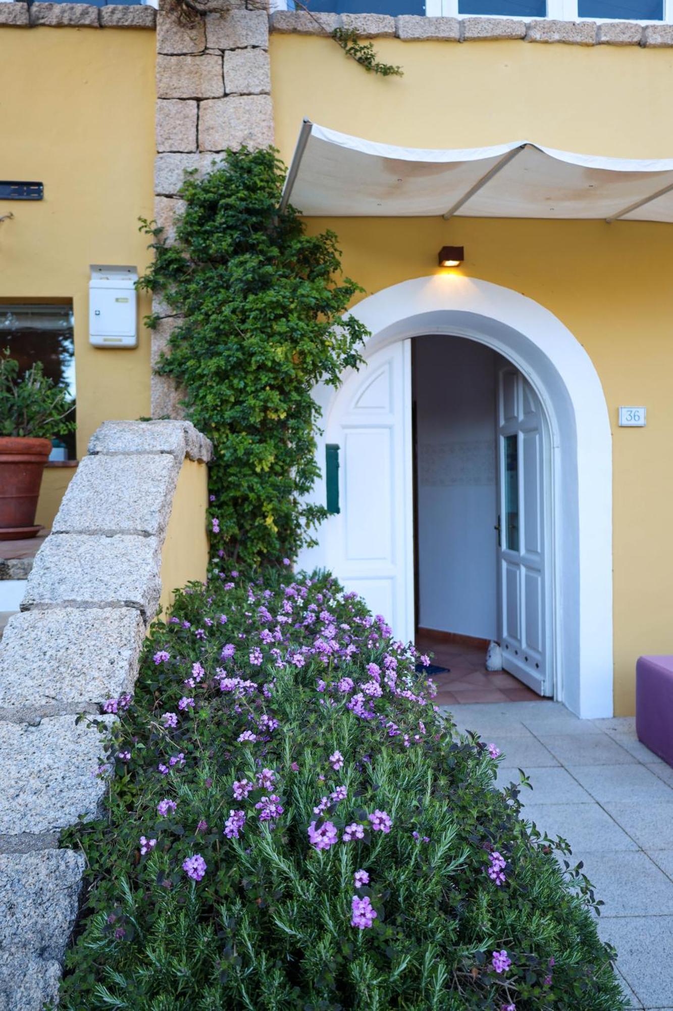 Boutique Hotel Sant'Andrea & Relais 산판탈레오 외부 사진