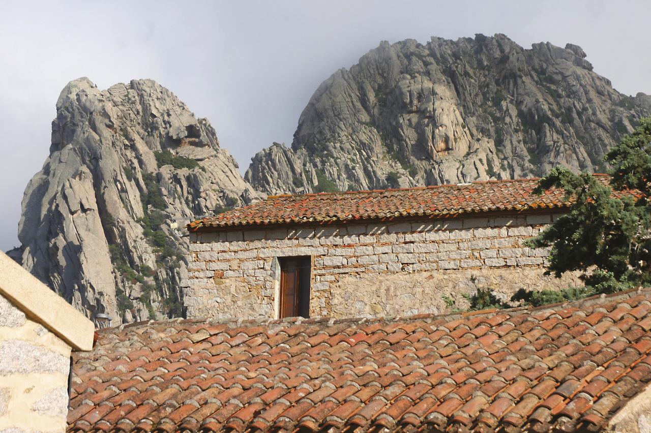 Boutique Hotel Sant'Andrea & Relais 산판탈레오 외부 사진