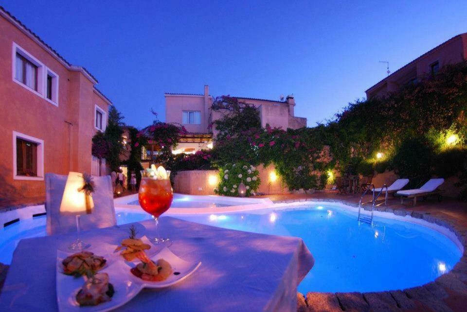 Boutique Hotel Sant'Andrea & Relais 산판탈레오 외부 사진