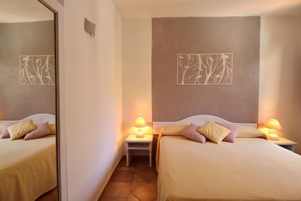 Boutique Hotel Sant'Andrea & Relais 산판탈레오 객실 사진
